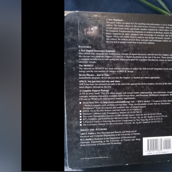 Pre-Owned microelectronics Circuits 4th Edition - Picture 3 of 3